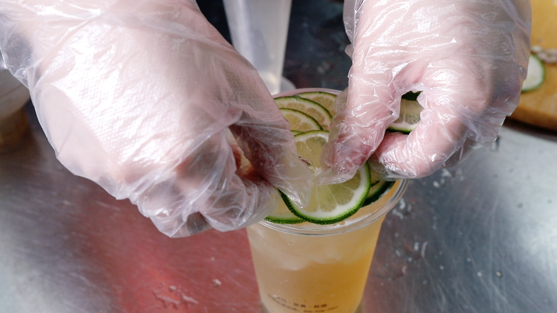 请你喝茶，十八片柠檬茶