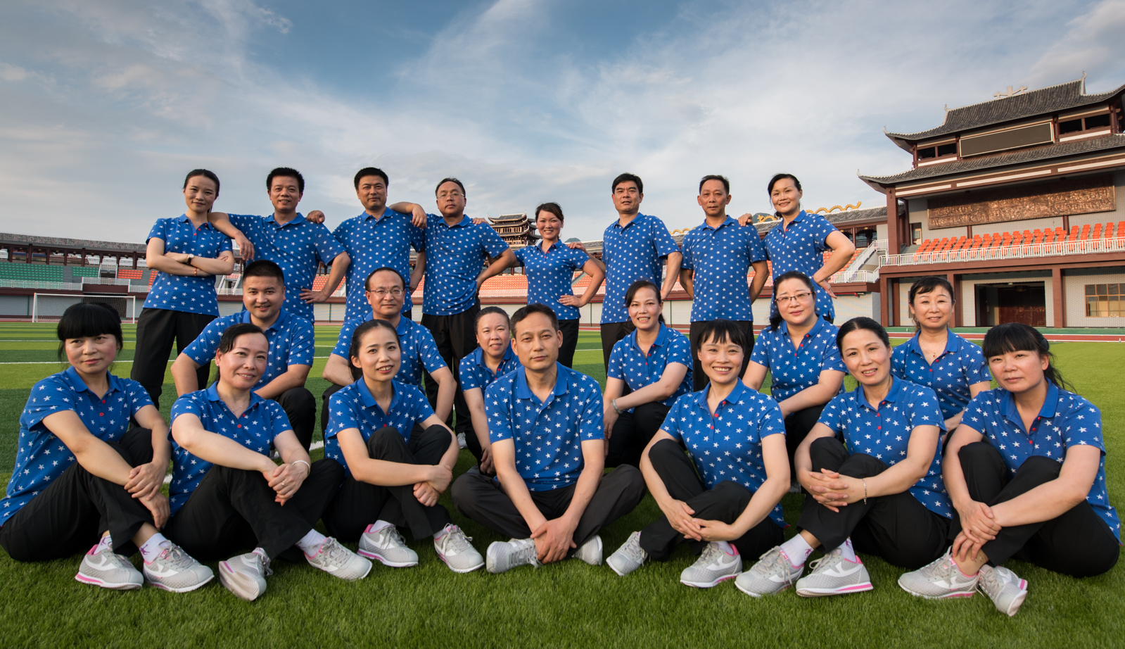 温暖服务，百城接力