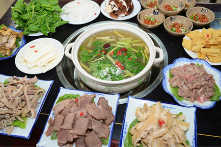 蹺腳牛肉