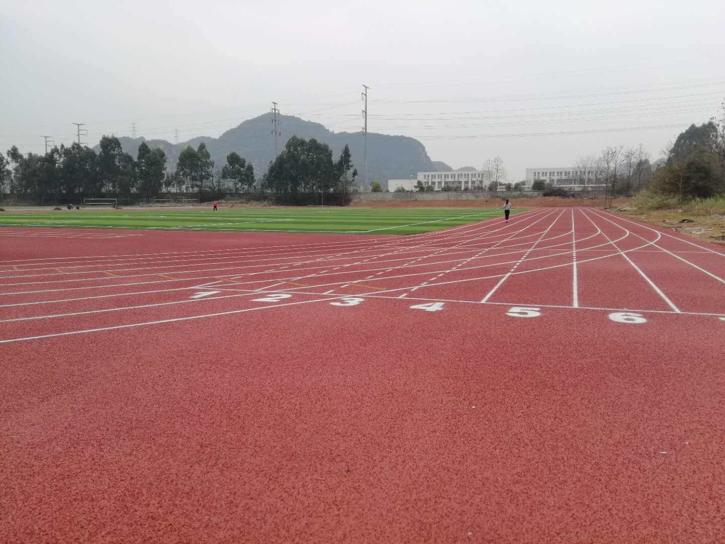 工程案例--塑胶跑道
