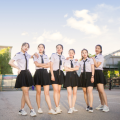 時(shí)光帶走青春，留下的是愛和回憶
