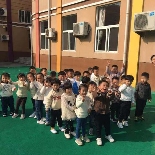 金碼頭幼兒園小班社會(huì)實(shí)踐活動(dòng)