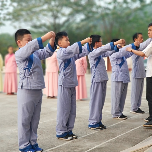 国学礼仪，滋润孩子的心灵---素质课程 亲子课堂