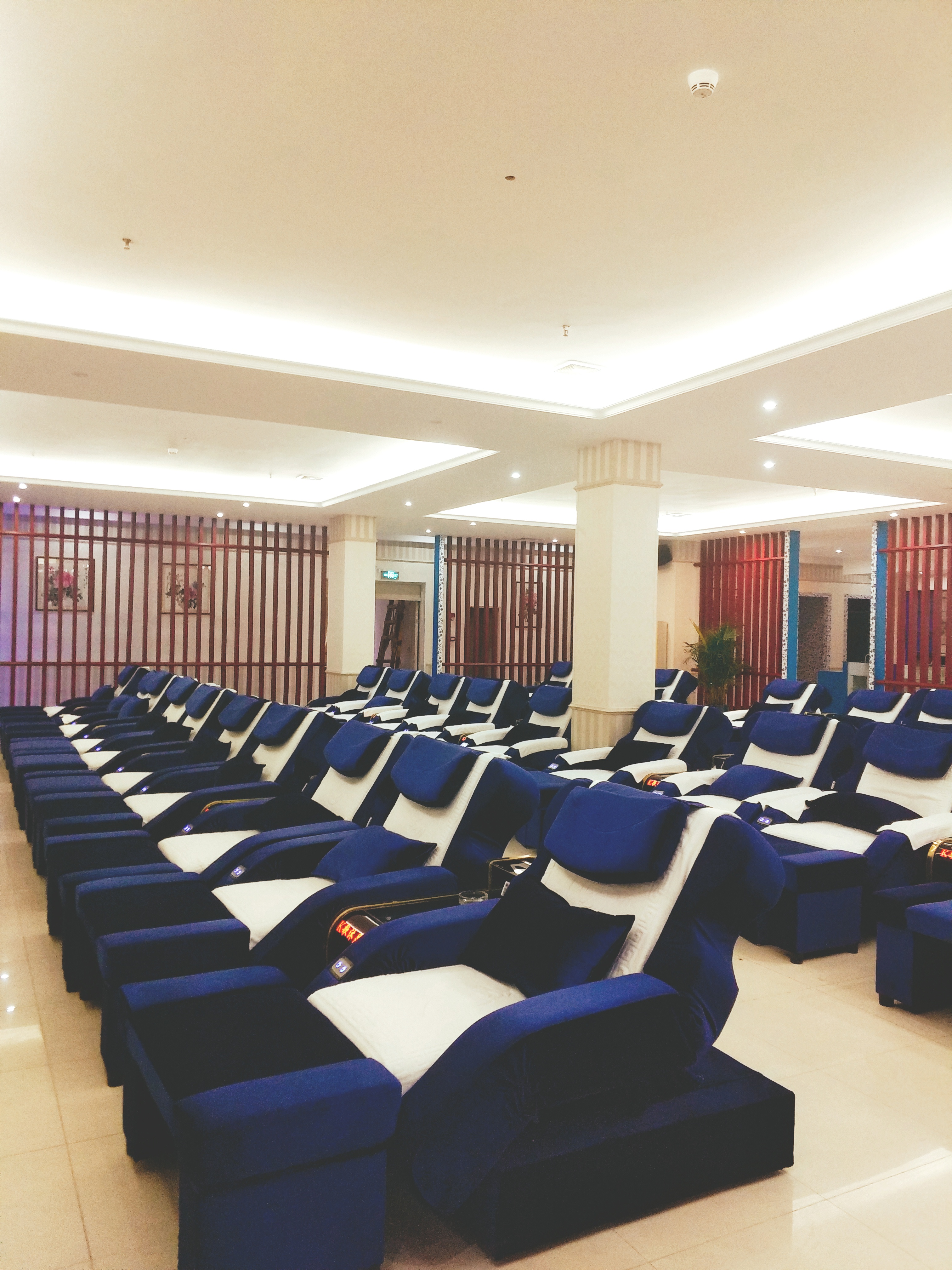 三星KTV御星足道水疗会所盛大开业...