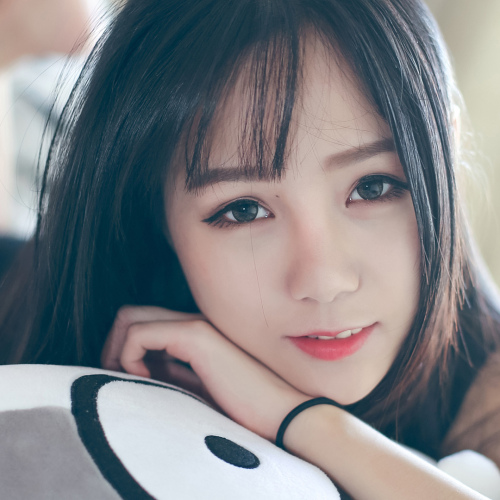 二十岁女人像樱桃，三十岁女人像葡萄，四十女人……