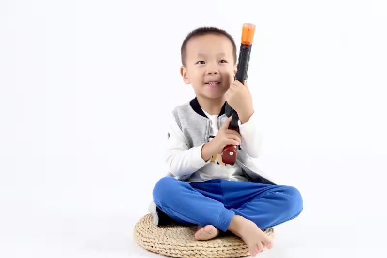 小主播-潘一鸣《两只小羊》