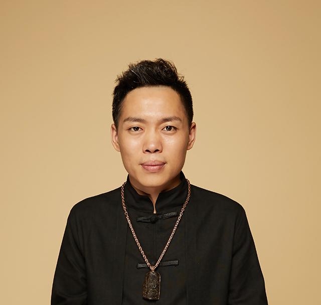 李金涛  电子名片祁盛业&李涛  婚礼请柬李涛的个人简历李同建&王彦